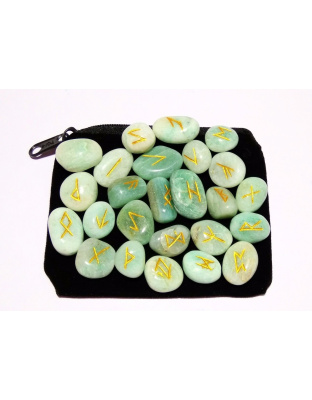 Green Aventurine Rune Set