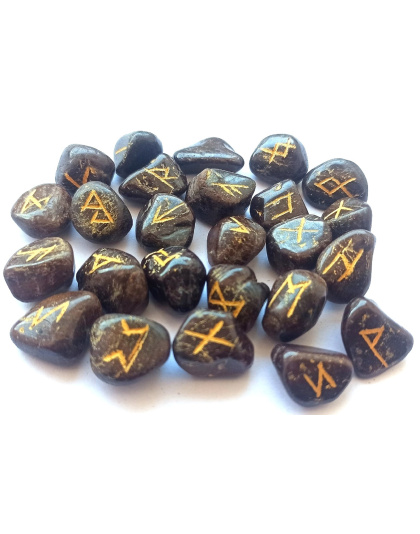 Garnet Rune Set